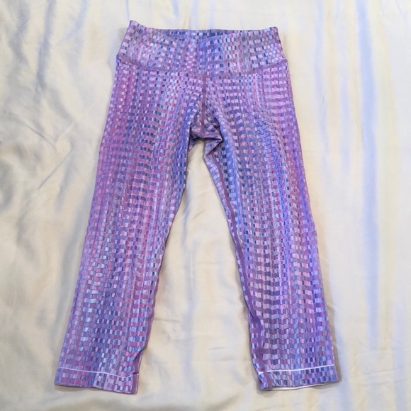 NikiBiki Sport Capri Leggings - Picture 1 of 9